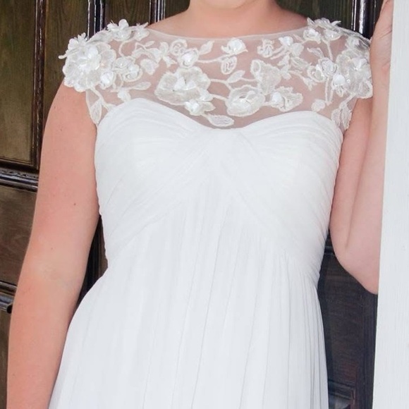 David's Bridal Galina Wedding Dress in Soft White Size 14 NWT Style WG3698 - Picture 6 of 13